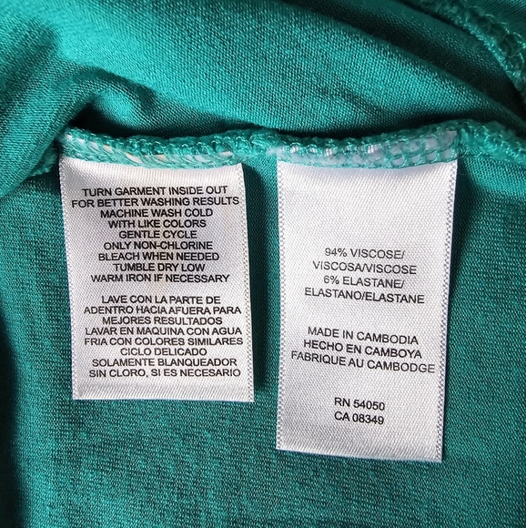 Ann Klein Women's Green Crossover Ruched Tank Top - Picture 15 of 16